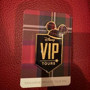 Disney VIP Tours Black Pin Set